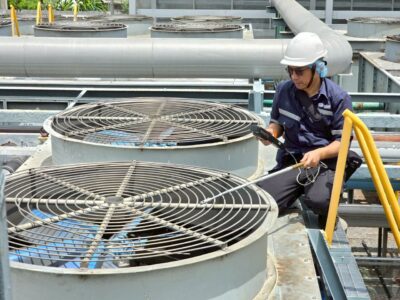 การตรวจวัดอุณหภูมิและความชื้นสัมพัทธ์ของอากาศด้านออกหอผึ่งน้ำ